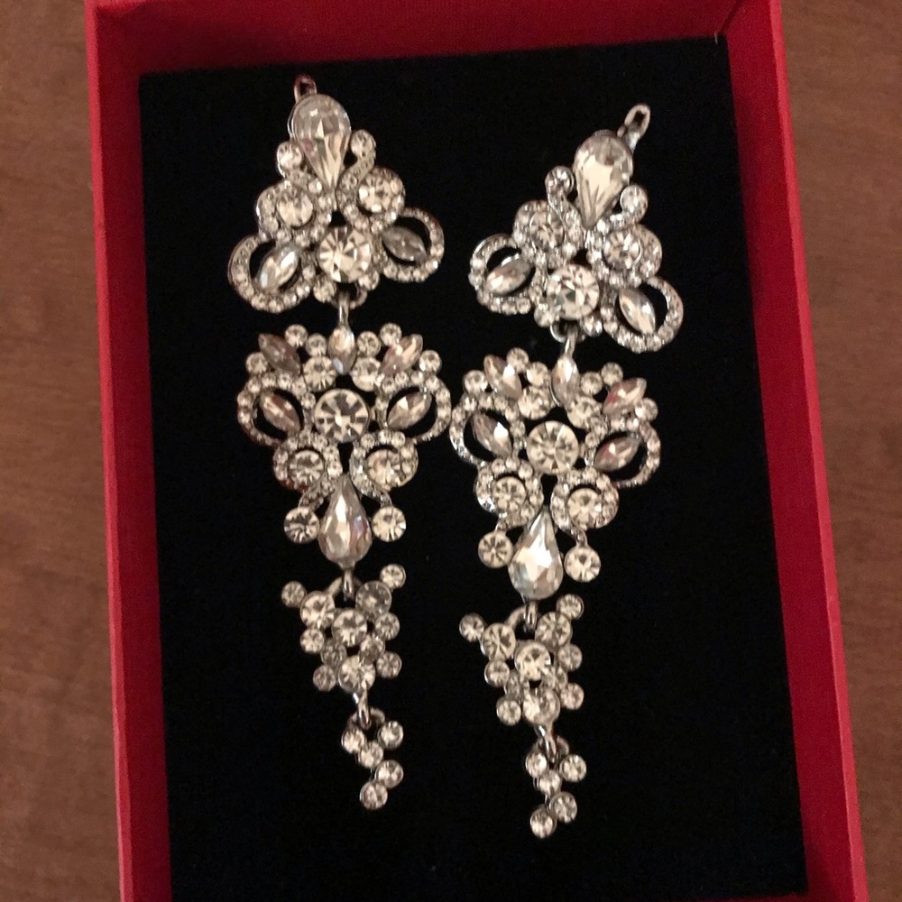 Wedding earrings